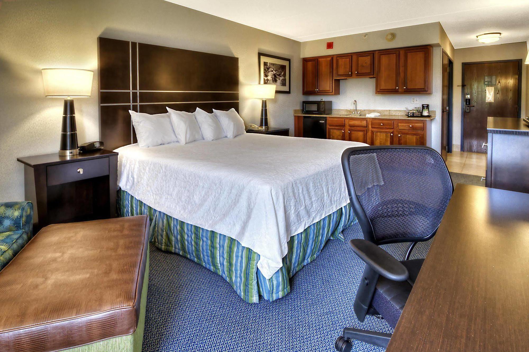 Inn Hampton Greensburg
