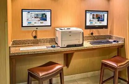 Hampton Inn 3*